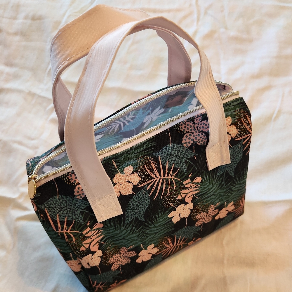 Tropical Floral Leaf Print Cosmetic Bag NWOT